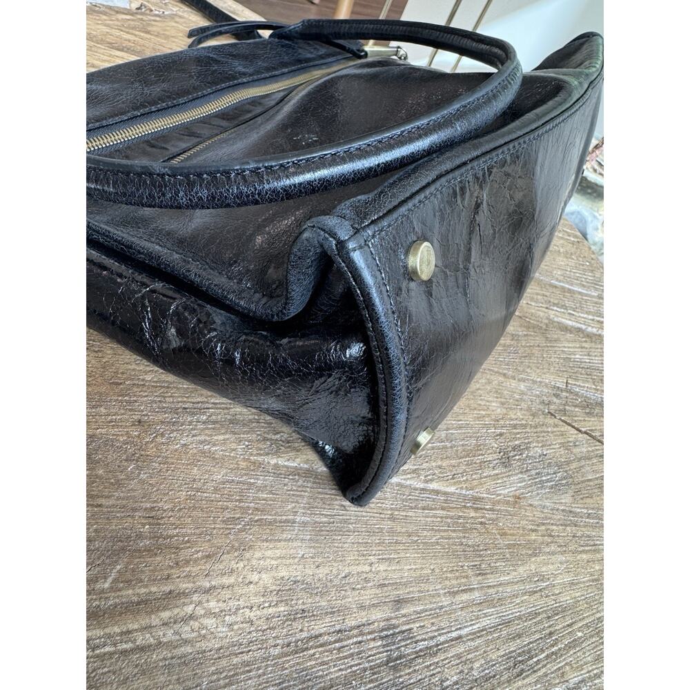 Hobo Seeker Borne Black Crackled Leather Purse Tassel Hob - Picture 13 of 16